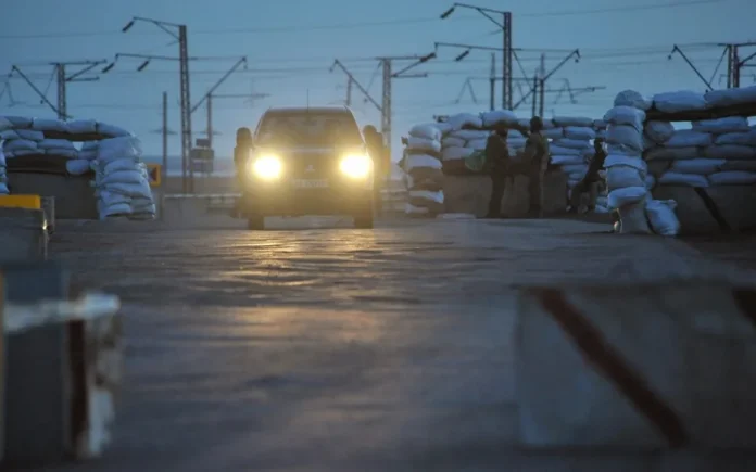CRIMEA-PUENTE-COCHE