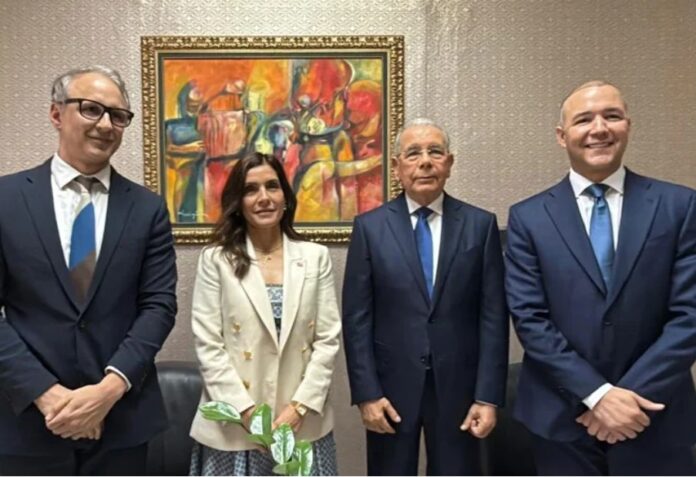 Campos-y-Medina-junto-a-Ali-Nadir-Pujols