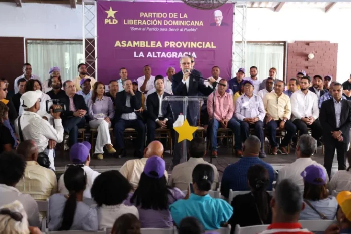Danilo-Medina-en-Higuey.-728x486