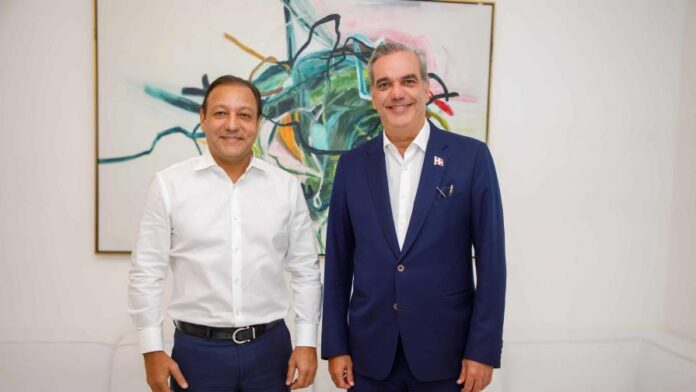 abinader-se-reune-con-abel-martinez-focus-min0.12-0.54-896-504