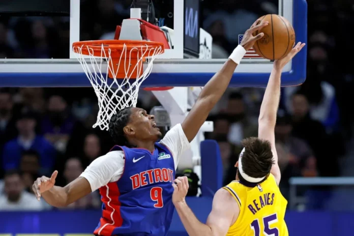 detroit-lakers-900x600