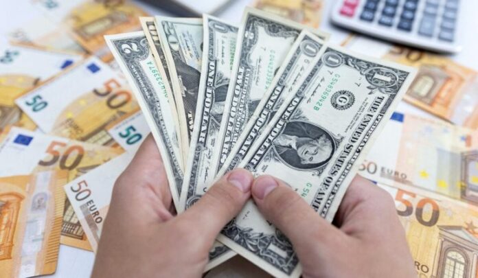 dolares