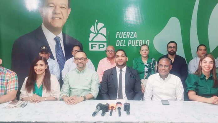 fuerza-del-pueblo-denuncia-retrasos-en-parque-de-la-mujer-13a0f015-focus-min0.08-min0.08-896-504