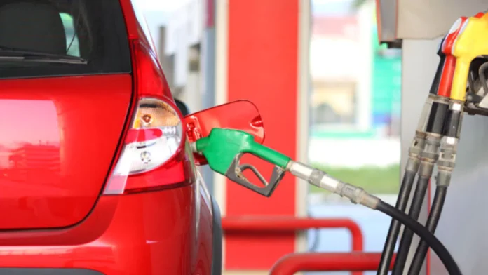gasolina-premium-y-gasoil-optimo-subiran-rd8-por-galon-desde-este-viernes-20260515-210525-rFzI-1200x675