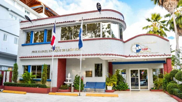 hoy-es-lunes-13-de-abril-del-2026-46077c4b-focus-0-0-896-504