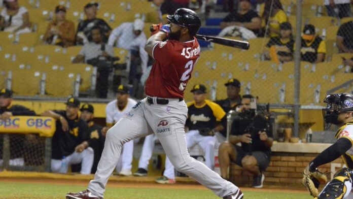 lidom-grand-slam-de-carlos-peguero-comanda-gigantes-focus-0.04-0.72-896-504