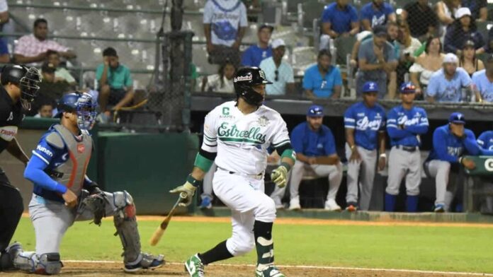 lidom-robinson-cano-y-las-estrellas-dejan-en-el-terreno-al-licey-b522f9b7-focus-0.08-0.42-896-504
