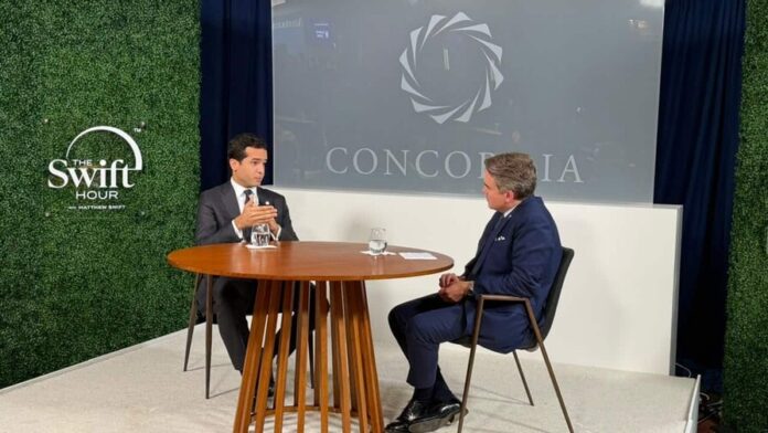 omar-fernandez-expone-sobre-la-crisis-de-haiti-en-foro-internacional-f25a54fa-focus-0-0-896-504